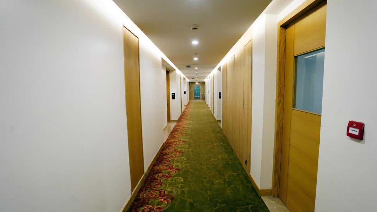 Hotel The Fern Residency Sarnath Váránasí Exteriér fotografie