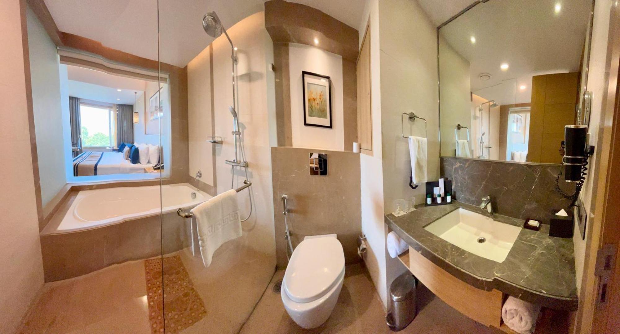 Hotel The Fern Residency Sarnath Váránasí Exteriér fotografie