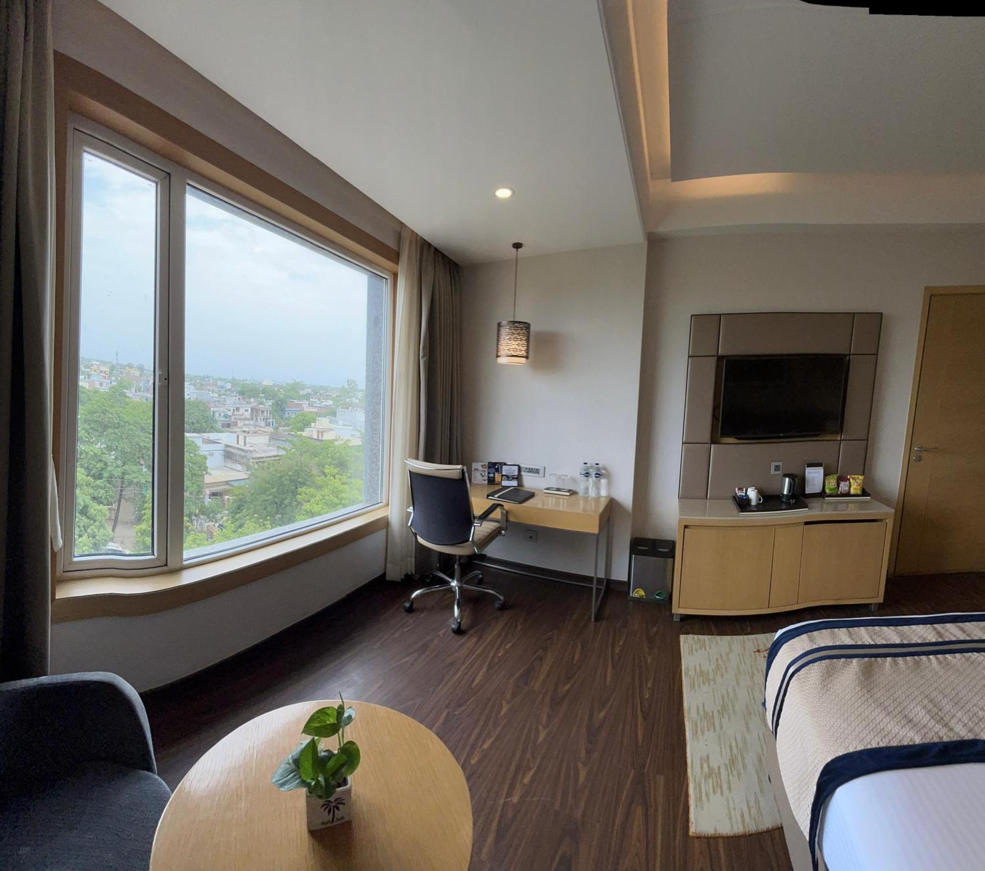 Hotel The Fern Residency Sarnath Váránasí Exteriér fotografie